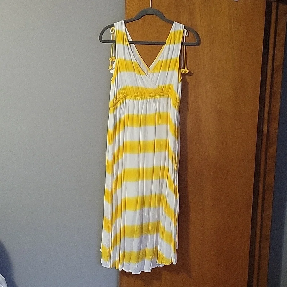 Sundress - Picture 2 of 3